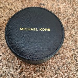 Michael Kors storage piece/coin purse/jewelry
